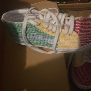 Size 9 never been touched